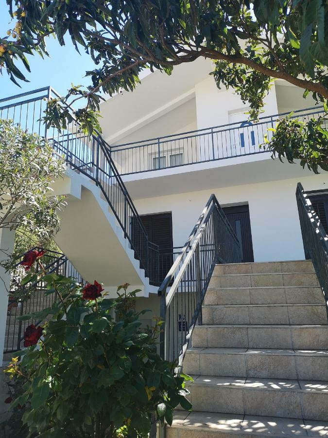 Apartman Sissy Примоштен Экстерьер фото